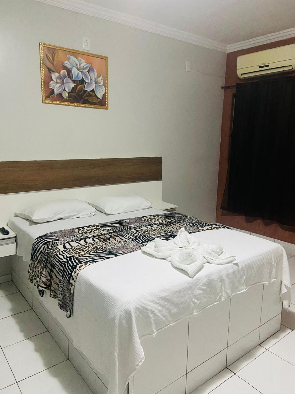 Hotel Brasilia Park Novo Gama Exterior foto